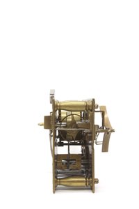 Urværket af et bordur fra oven, ca. 1660 (træ og messing)